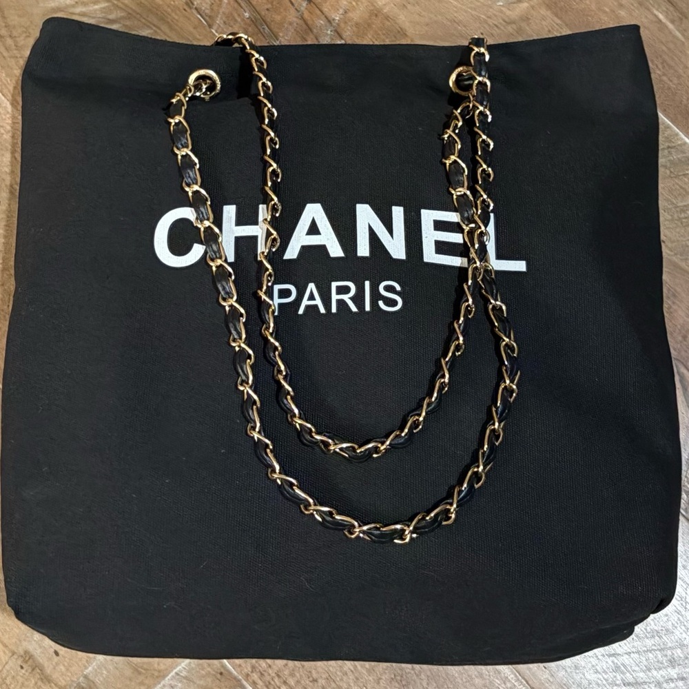 CHANEL Canvas Black Tote - Picture 6 of 15